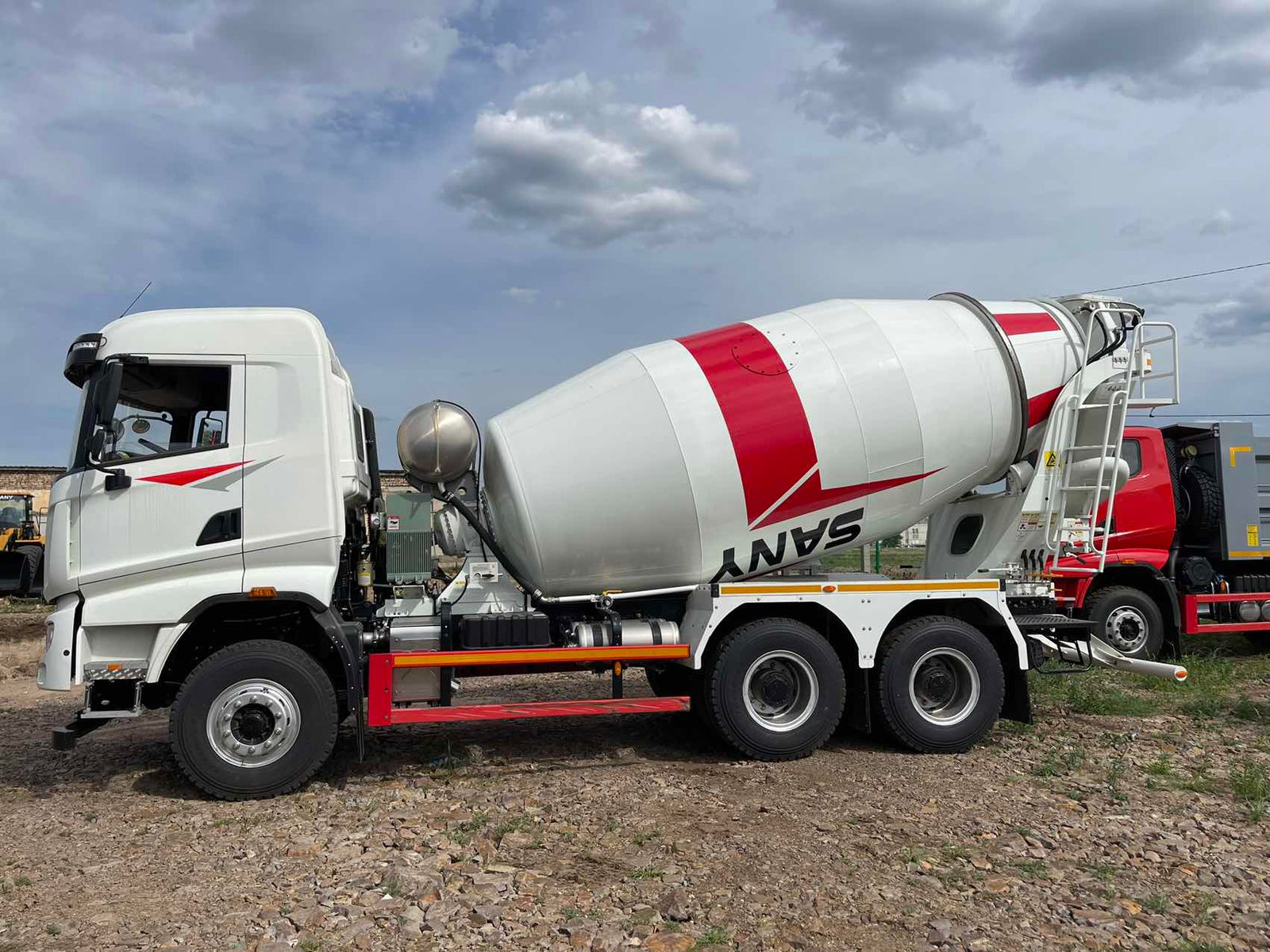 Автобетоносмеситель SANY SY310C-6W(V)