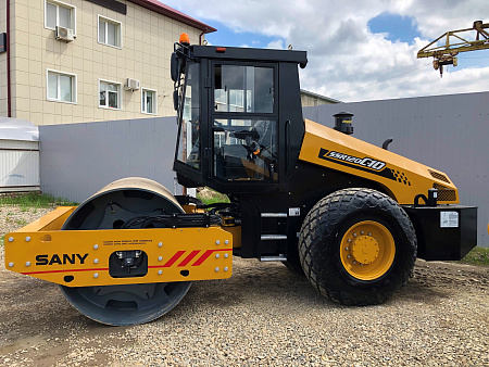Грунтовый каток SANY SSR120C-10S