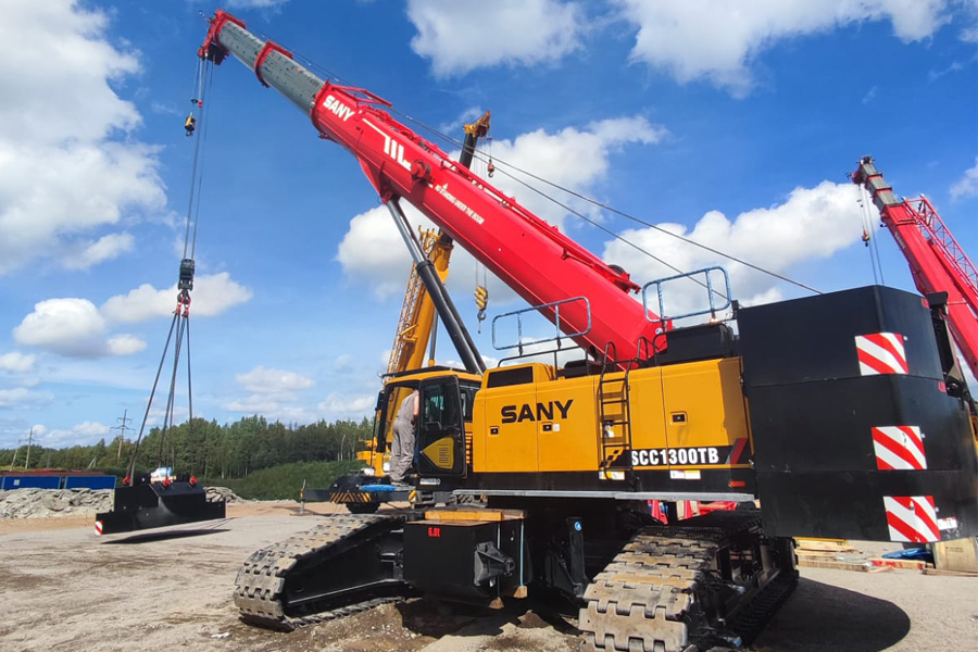 Гусеничный кран SANY SCC1300TB